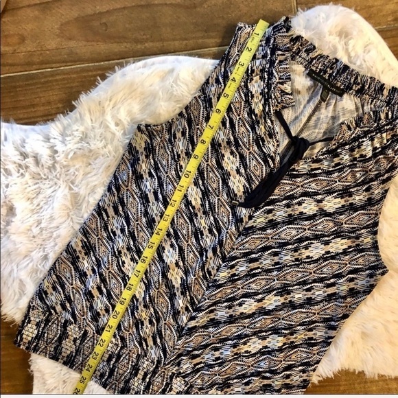 White House Black Market Blouse Size S - Picture 7 of 9